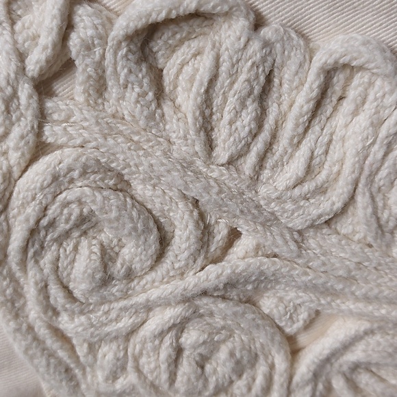 1980's Vintage Short Set in Ivory Large - Picture 13 of 15